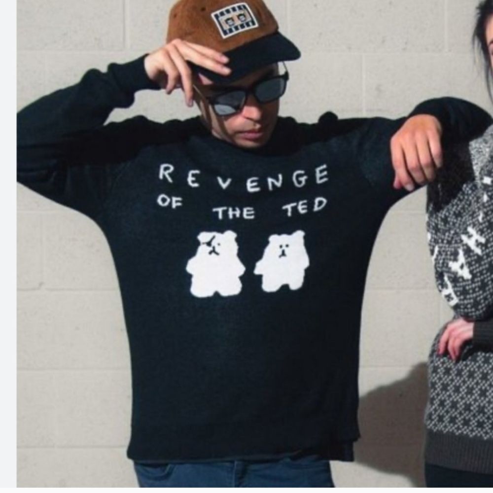 Teddy Fresh Sweater Mens Large Revenge Of The Ted Bear Lightweight Soft Black
